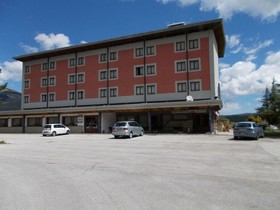 Hotel Holidays