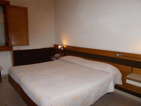 Hotel Holidays