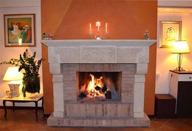 Queen Romantic House