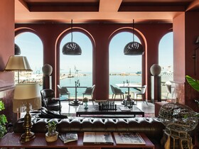 Seeport Hotel