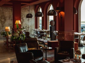 Seeport Hotel