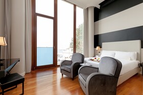 Seeport Hotel