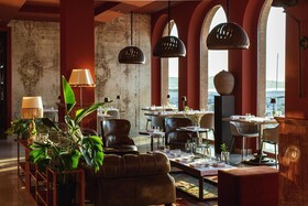 Seeport Hotel