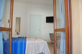 Bari Rooms Central Station