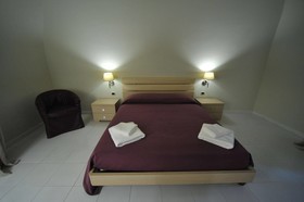 Gatto Bianco House
