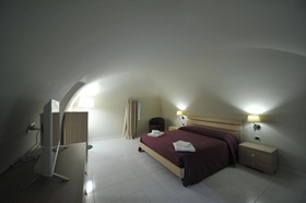 Gatto Bianco House