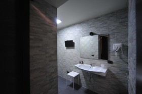 Gatto Bianco House