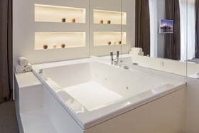 Dilman Luxury Stay & Lounge