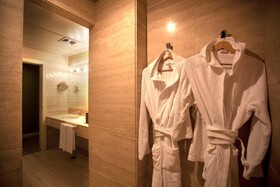 Mövenpick Bari Hotel