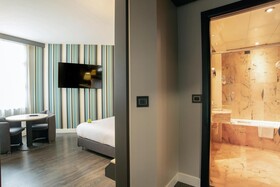 The Nicolaus Hotel Bari