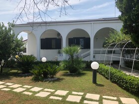 Villa Nicolaus Bed & Breakfast