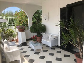 Villa Nicolaus Bed & Breakfast