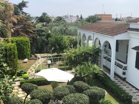Villa Nicolaus Bed & Breakfast