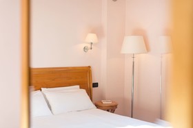 Dependance Center Hotel