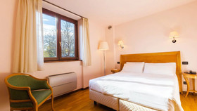 Dependance Center Hotel