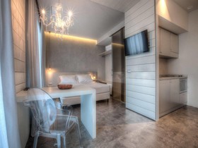 Bell Suite