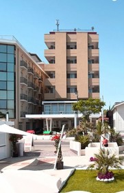 Hotel President