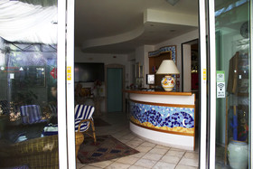 Charles Residence & Hotel