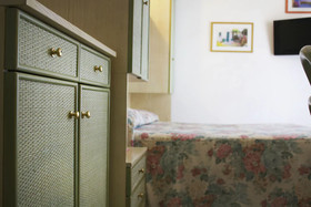 Charles Residence & Hotel