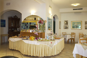 Charles Residence & Hotel