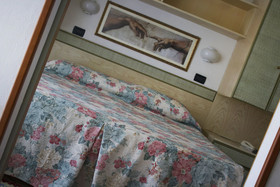 Charles Residence & Hotel