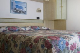 Charles Residence & Hotel