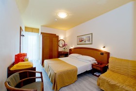 Hotel Ambassador