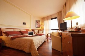 Savoy Beach Hotel & Thermal Spa