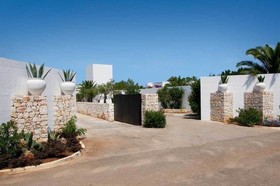 Nicolaus Club Meditur Village