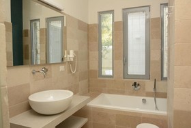 Nicolaus Club Meditur Village