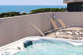 Hotel Ambassador