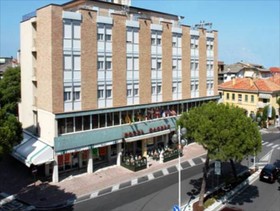 The One Caorle Hotel & Apartments
