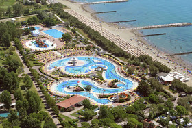 Centro Vacanze Pra’ delle Torri Case Mobili by Adria Holiday
