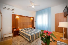 Hotel Etna