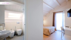 Hotel Lux