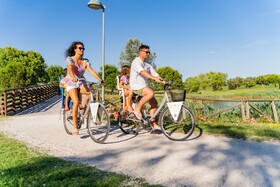 Villaggio Ai Pini Lido Altanea