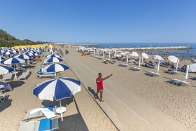 Villaggio Ai Pini Lido Altanea
