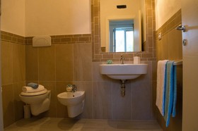 Reverse Hotel
