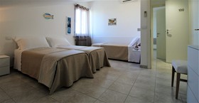 Hotel Ambra Cattolica