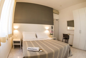 Hotel Ambra Cattolica