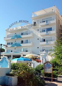 Hotel Luxor Beach