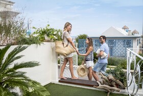 Hotel Luxor Beach