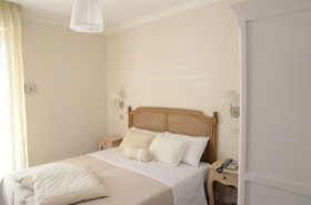 Hotel Monique