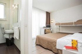 Color Mokambo Shore Design Hotel