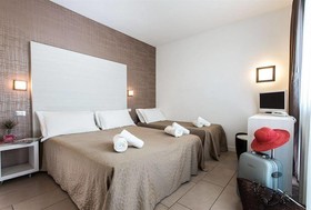 Color Mokambo Shore Design Hotel