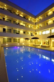 Color Mokambo Shore Design Hotel