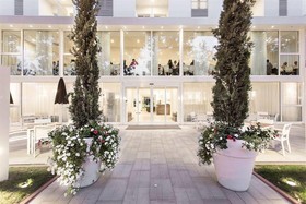 Color Mokambo Shore Design Hotel