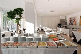 Color Mokambo Shore Design Hotel