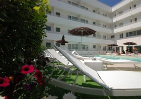 Color Mokambo Shore Design Hotel