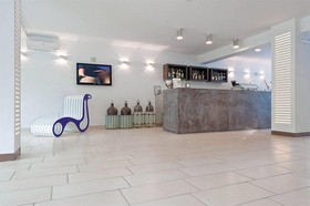 Color Mokambo Shore Design Hotel